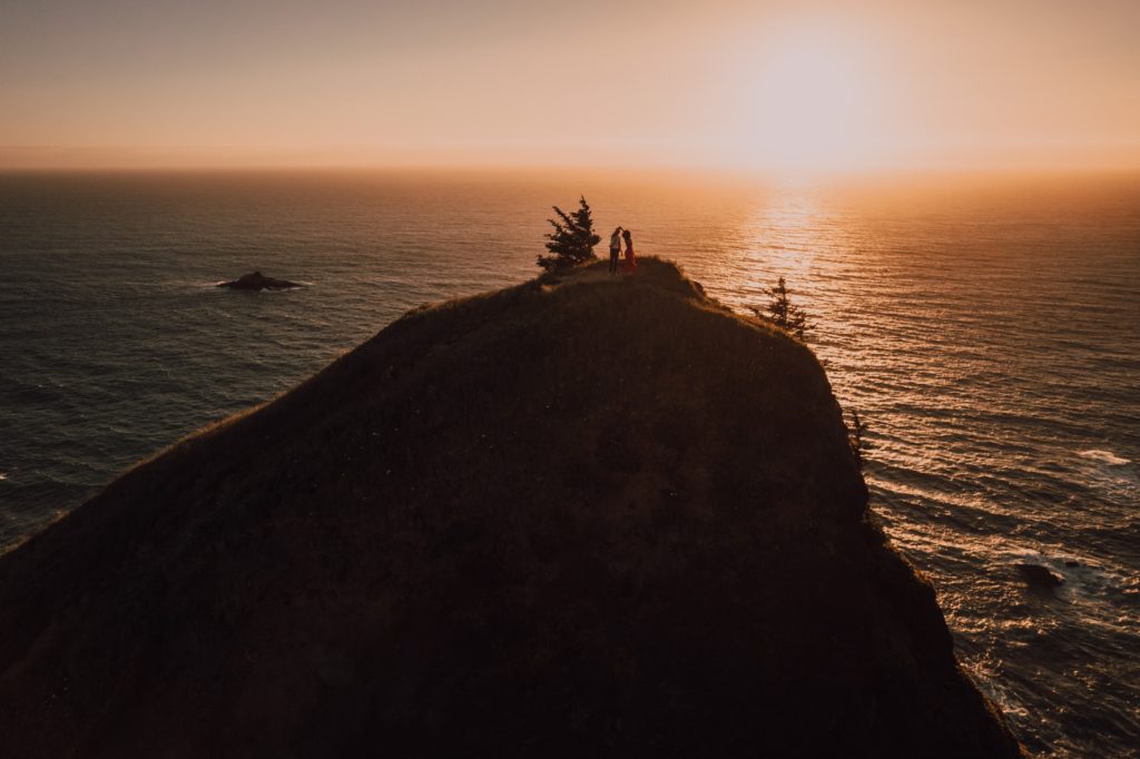 Oregon coast engagement session, shot by Riss and Steven Photography