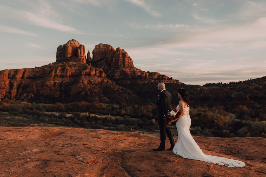 Sedona elopement captured by Riss and Steven Photography