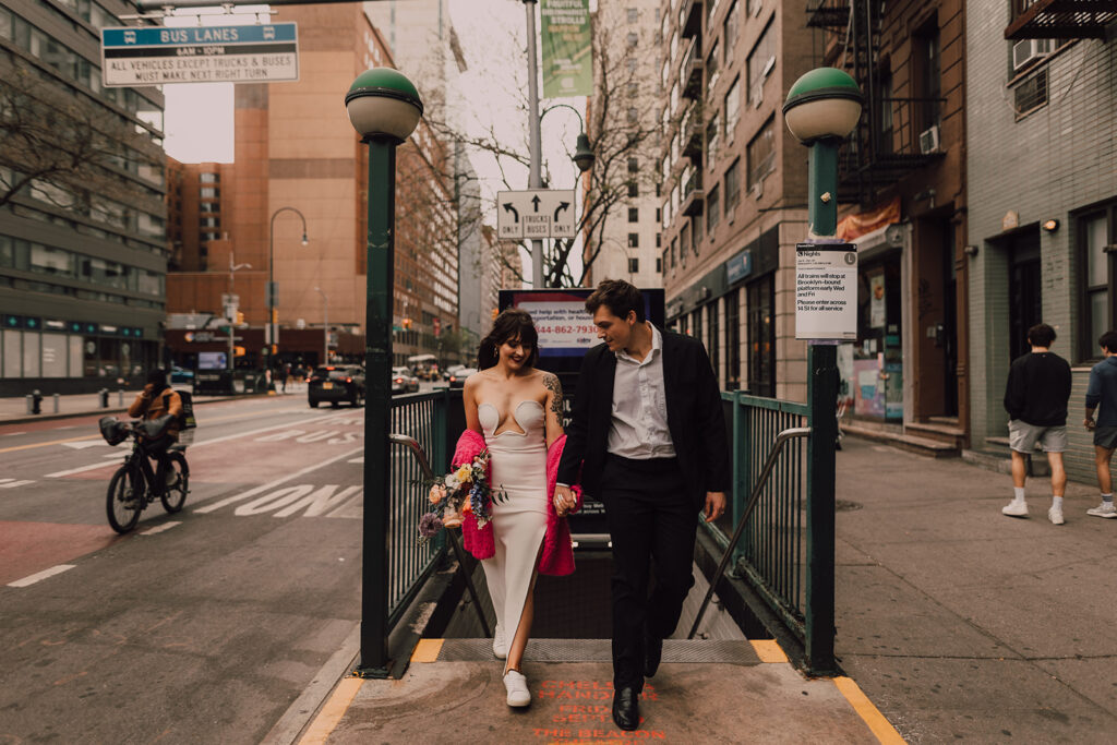 Couple getting on the subway in New York City 