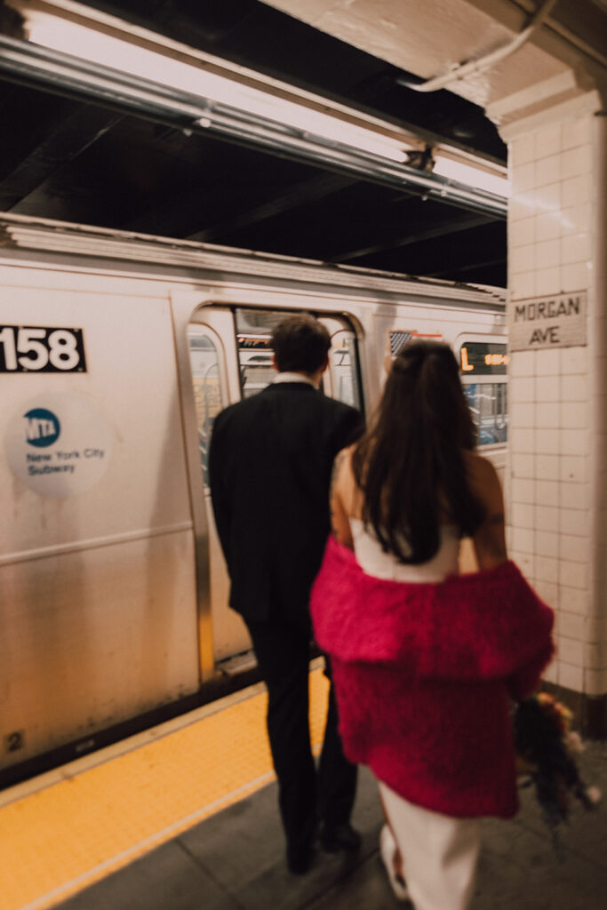 Couple getting on the subway in New York City 