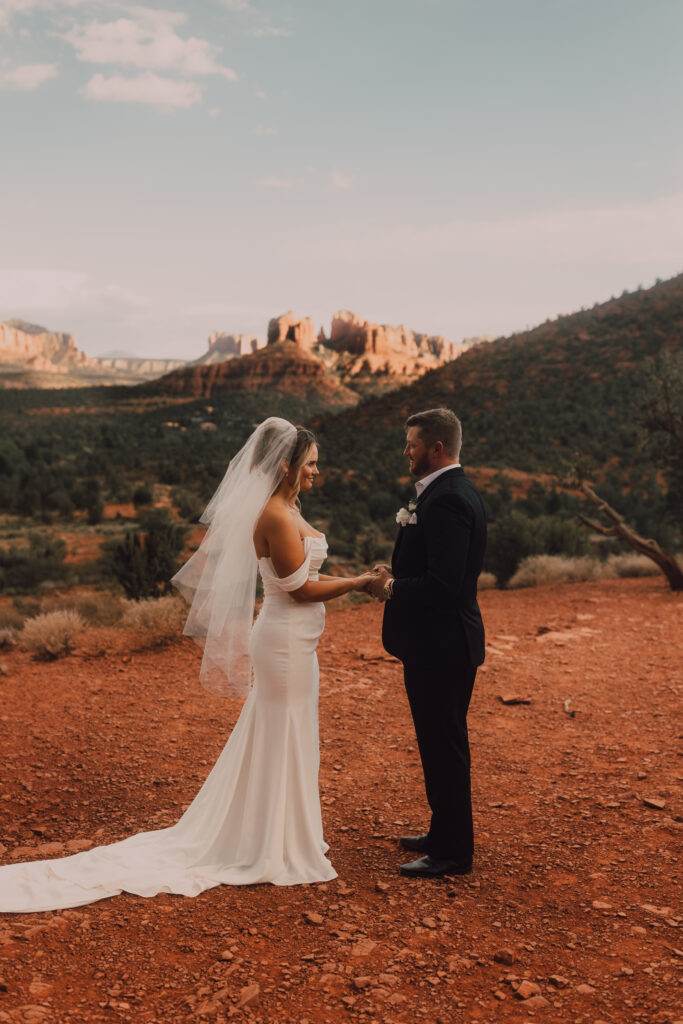 bride and groom Sedona elopement