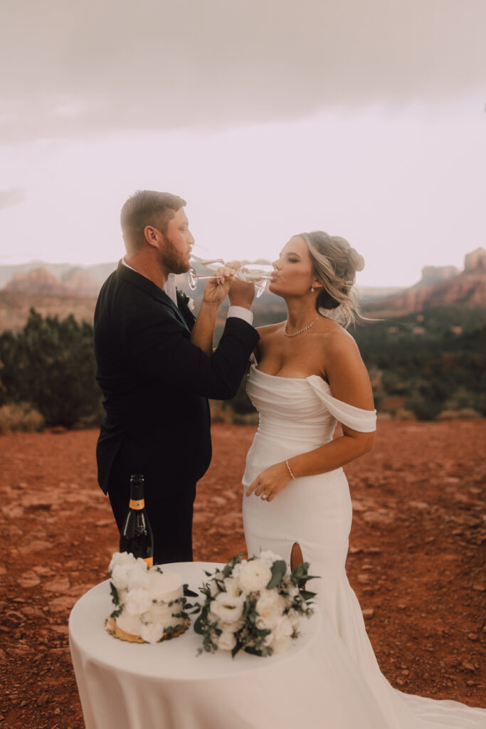 bride and groom Sedona elopement