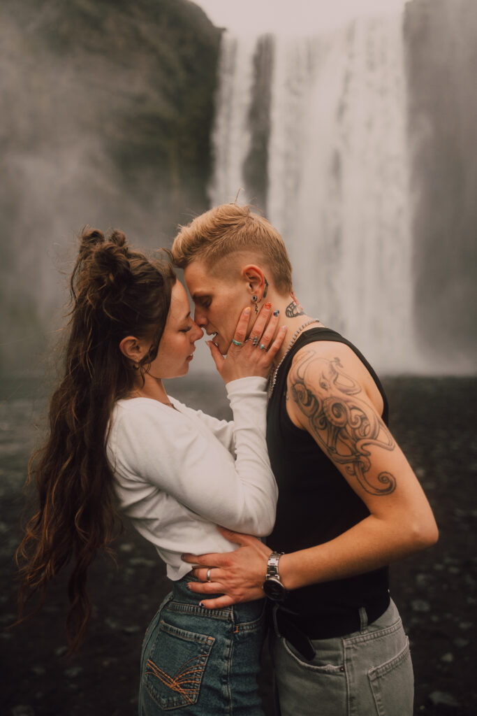 Skógafoss, Iceland couple photos waterfall