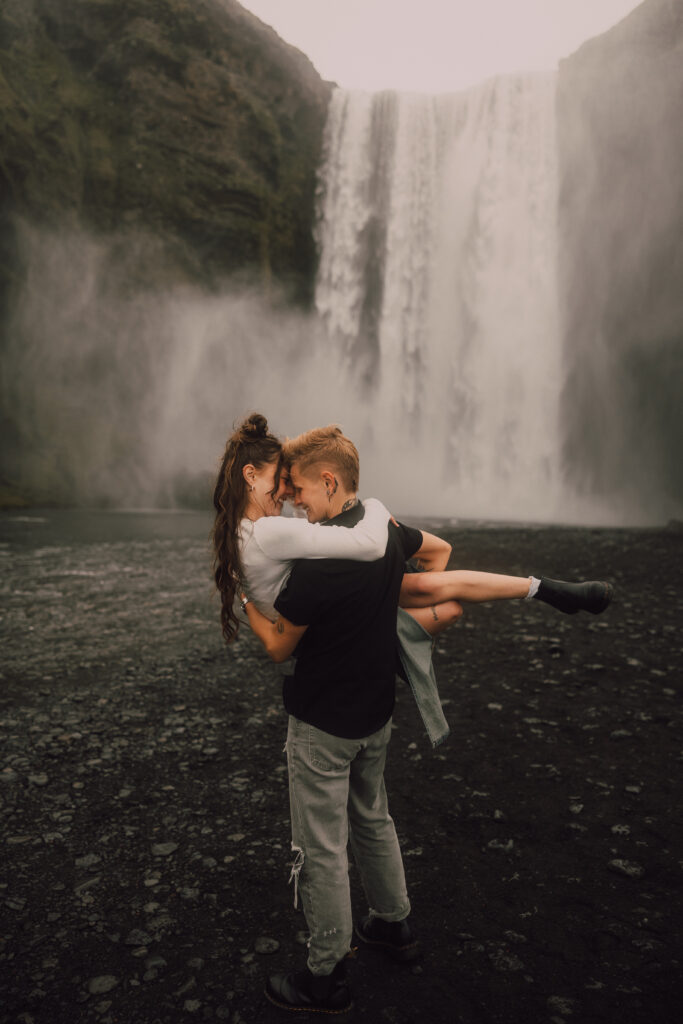 Skógafoss, Iceland couple photoshoot waterfall