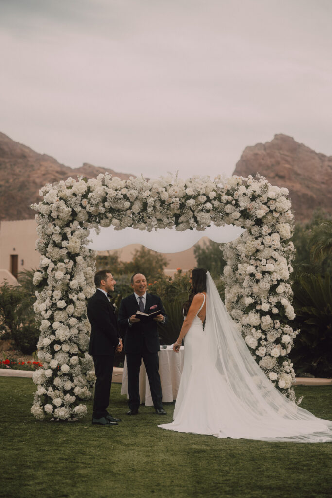 Arizona Wedding Photographer wedding day tips 