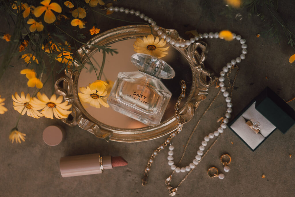 Phoenix elopement photographer Washington photographer moody wedding photographer 