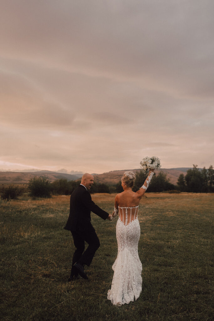 Arizona and Washington Wedding Photographer and videographer 