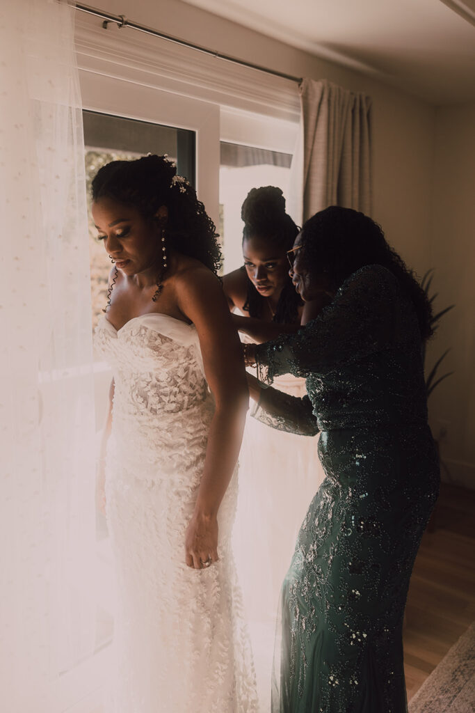 Arizona and Washington Wedding Photographer and videographer 